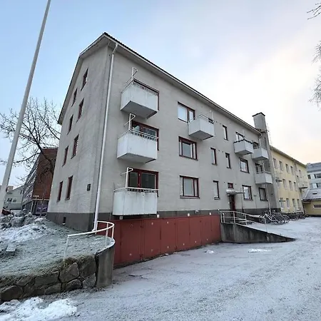 Uniikki Koti Keskustan Kupeessa Omalla Autopaikalla